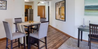 Avana Southview Gallery 70