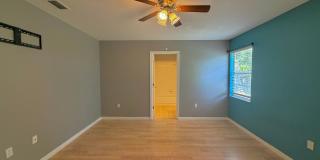 Open Concept 3/2 in Millhopper Station! Gallery 9