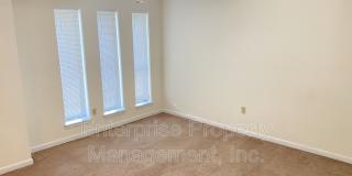 8176 Harley Square Gallery 26