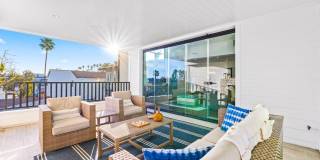 Gorgeous 3 bed 3.5 bathroom home available month to month in the highly desired city of Corona Del Mar. Gallery 12