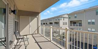 709 Thomas Ln #B Gallery 25