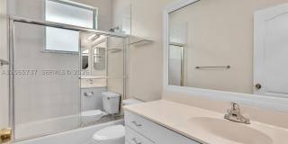 11335 Lake Shore Dr Gallery 20