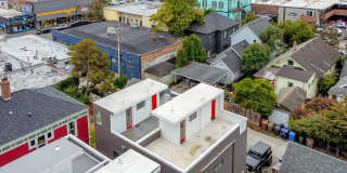 Modern Townhome Gallery 5