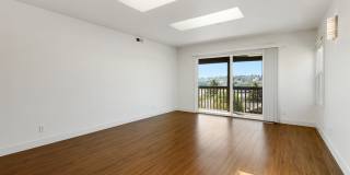 Queen Anne water view 3 bed 2 bath with den and 2 parking spaces Gallery 11