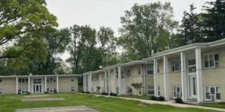 1036 E Division St Gallery 1