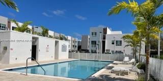 2505 NE 193rd St Gallery 17