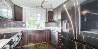 Comfort and Style in the Heart of Seattle Gallery 10