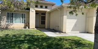 50% OFF FIRST MONTH'S RENT!! MOVE-IN READY – THIS ONE WILL GO FAST! Gallery 1