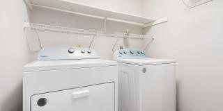 2be / 1.5ba Duplex Unit B - Great Convenient Location Gallery 53
