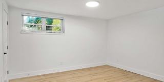 880 Saint Charles AVE NE 10 Gallery 11