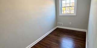 3413 WALLFORD Drive Gallery 16