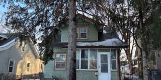 3 BR/1 BA Single-Family Home in St. Paul! Gallery 35
