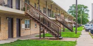 Bellevue Gardens Gallery 6