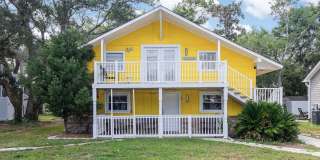 2 bedroom, 1 bathroom Beach Duplex Gallery 1