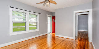 Cozy 2BD/2BTH in South Knoxville Gallery 15