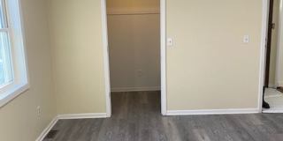 Spacious and beautifully remodeled 5 bed 2 bathroom home Gallery 16