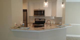 Completely Renovated 3rd Floor condominium with panoramic views GARAGE INCLUDED! Gallery 18