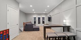 852 REGENTS Square unit: 343 Gallery 22