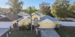 Large Spacious 4 bedroom 2 bath Gallery 1