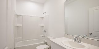 Like new 3/2.5 Townhome Gallery 17