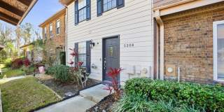 Spacious 2BR/2.5 BA 2 story townhome in Citrus Park! Gallery 3