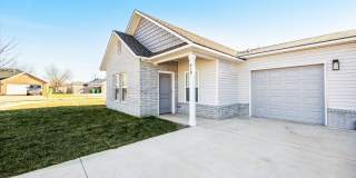 901 Valley Oaks Ln Gallery 23