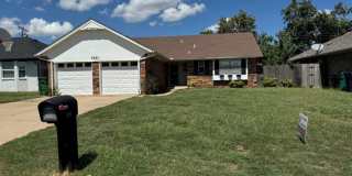 New Flooring and paint, ready for move in, 3 bed 2 bath, 2 car in south OKC! Gallery 1