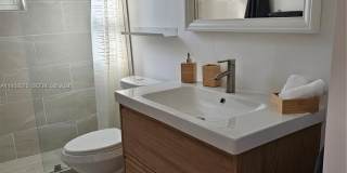 622 15th St Gallery 14