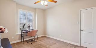 2210 Onion Creek Parkway Gallery 18