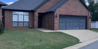1226 N Canyon Way Gallery 1