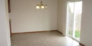 Spacious 4 Bedroom Home w/ Fully Fenced Yard & 2 Car Garage! Gallery 5