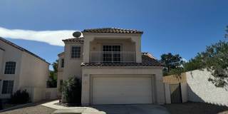 Beautiful Two Story Centrally Located Featuring 4 Bedrooms, 2.5 Baths.... Gallery 3