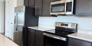 Beautiful 3 Bedroom Home in Grand Hollow with Resort-Style Amenities! Gallery 25