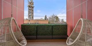 Stunning 2 Bed 3 Bath Home in Queen Anne Gallery 27