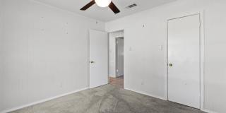 221 Azalea Lane Gallery 21