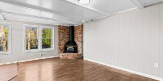 11904 N MARLTON Avenue Gallery 6