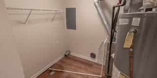 Spacious Southside Duplex Gallery 11
