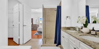 Spacious & Fully Renovated Townhome in East Hollywood – Prime Location! Gallery 26