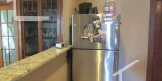 Huge 3 bed in oak square Gallery 3