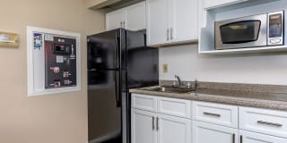 Lakeview Apartments Gallery 18