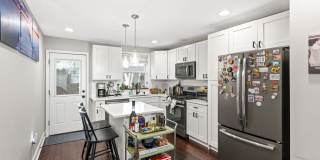 Stunning 2 Bed, 2.5 Bath Home in the Heart of Fishtown! Gallery 12