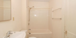 Charming home in the East Campus neighborhood Gallery 8