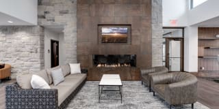 The Avante Gallery 45