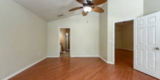 Pet Friendly 3/2 Home in Sorrento Available NOW! *Approved Aplication* Gallery 13