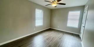 Fully updated, walking distance to UAMS Gallery 15