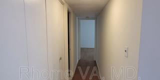 3220 S 28th Street Gallery 12