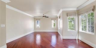 1944 Granemore Street Gallery 22