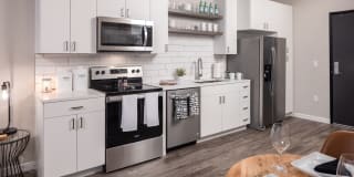 Jules on 3rd Gallery 1