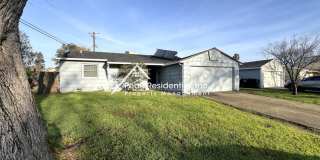 Very Nice 3bd/1ba House with 2 Car Garage Gallery 1