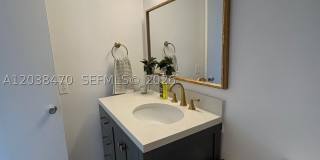 541 Blue Heron Dr Gallery 23